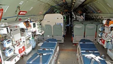Coronavirus – un avion militaire évacue six patients 