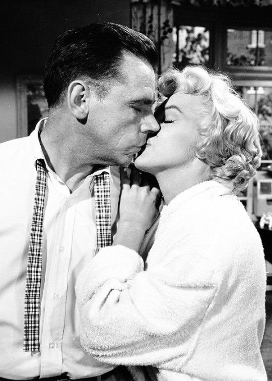 Marilyn Monroe and Tom Ewell in The Seven Year Itch (1955)