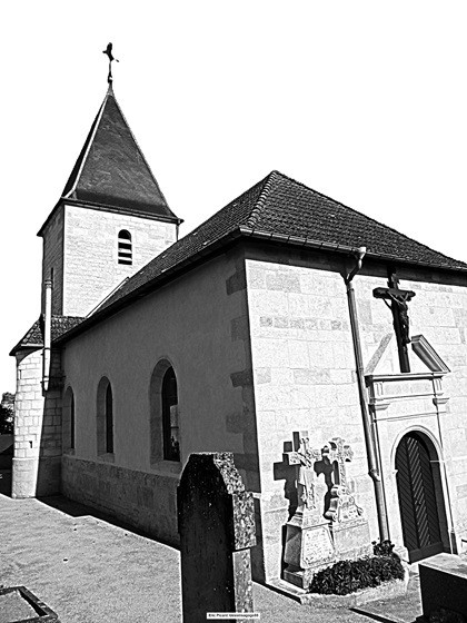 Burey-la-Côte : L'église fortifiée Saint-Léger