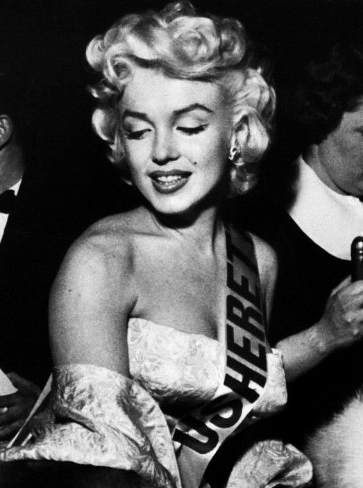 Marilyn Monroe at the East of Eden premiere, 1955