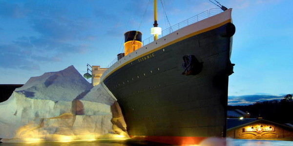 L’effondrement d’un iceberg dans un musée du Titanic
