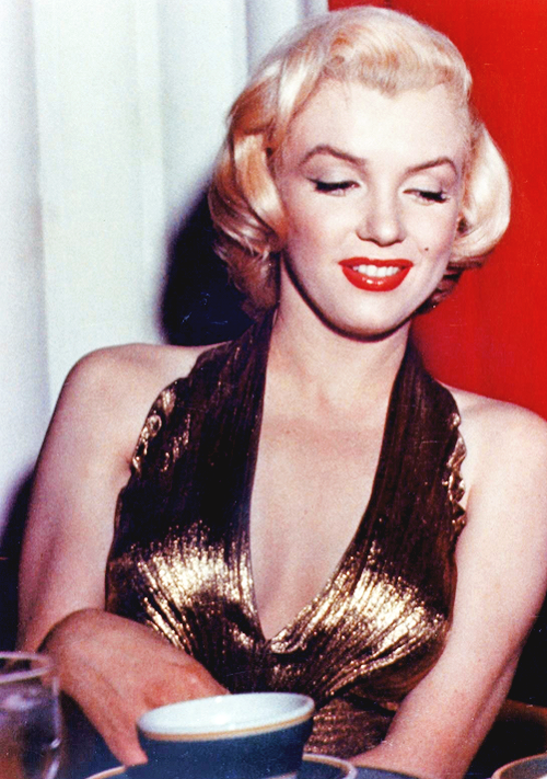 Marilyn Monroe at the Photoplay Magazine awards, 1953
